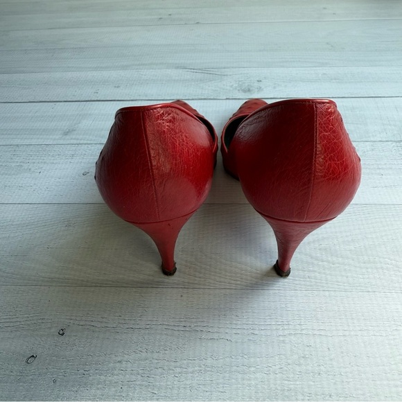 Vintage 80s Gucci Red Ostrich Leather Heel Pumps Size 36.5/6.5 - Picture 6 of 10